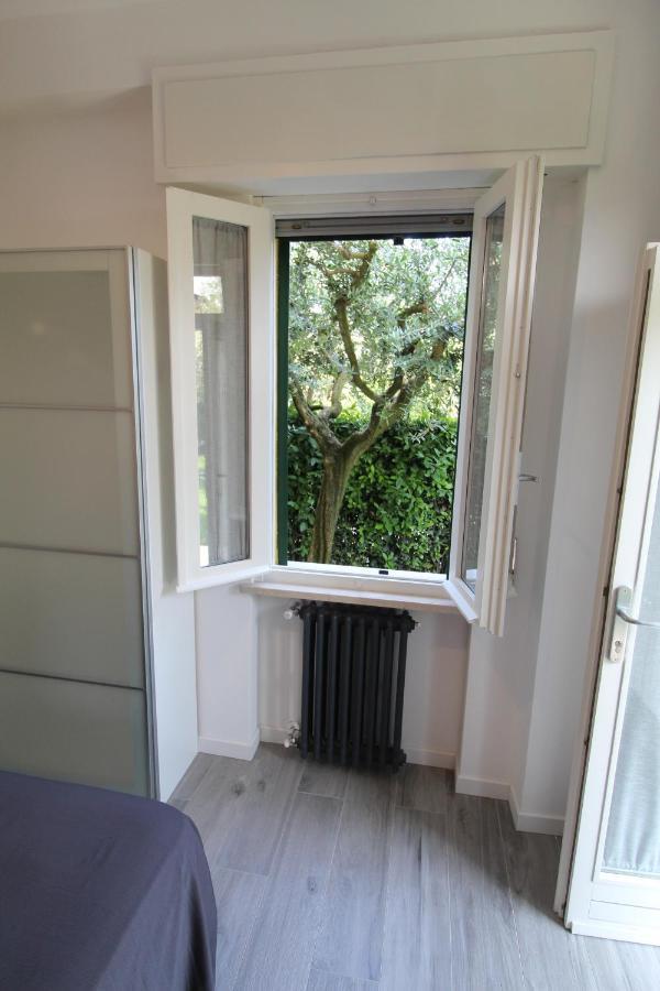 Villa Lori Apartments Garden And Beach Peschiera del Garda Zewnętrze zdjęcie