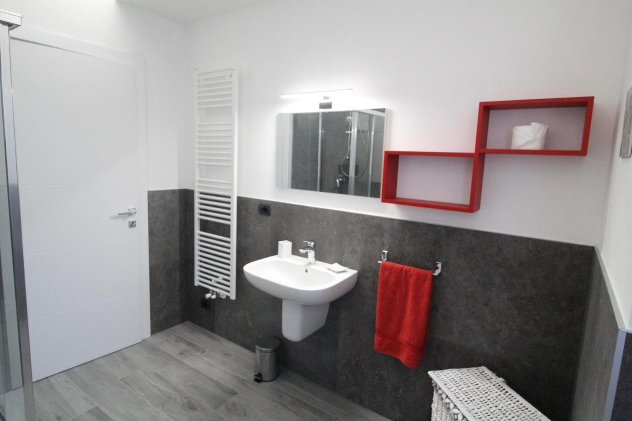 Villa Lori Apartments Garden And Beach Peschiera del Garda Zewnętrze zdjęcie