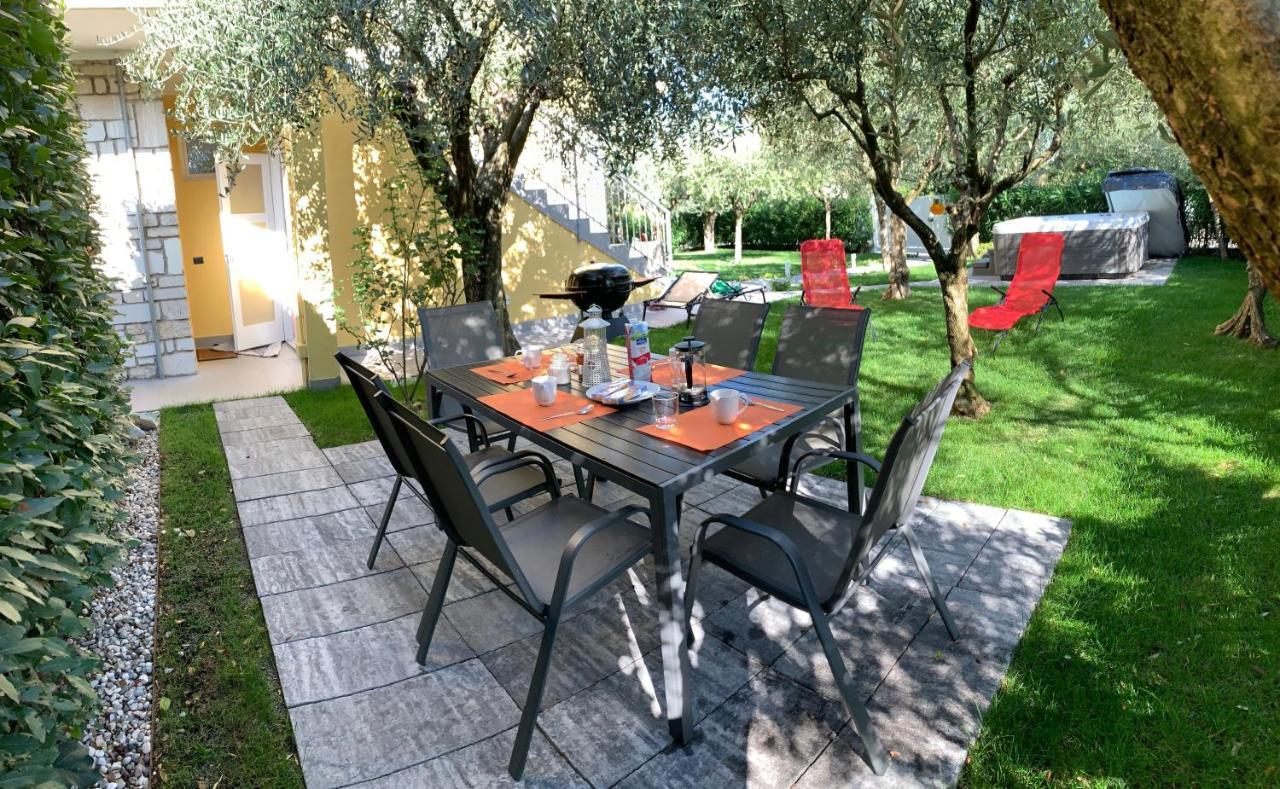Villa Lori Apartments Garden And Beach Peschiera del Garda Zewnętrze zdjęcie
