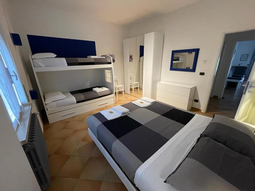 Villa Lori Apartments Garden And Beach Peschiera del Garda Zewnętrze zdjęcie